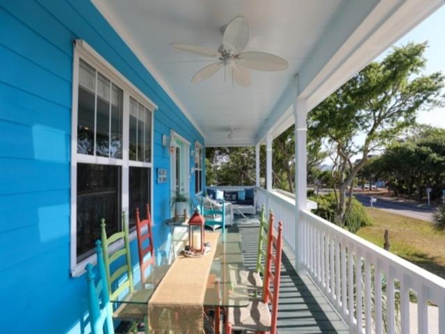 Atlantis Blue - Relaxing Beach Getaway Home Directly Across The Street From Beach Access! Home Kure Beach Exterior photo